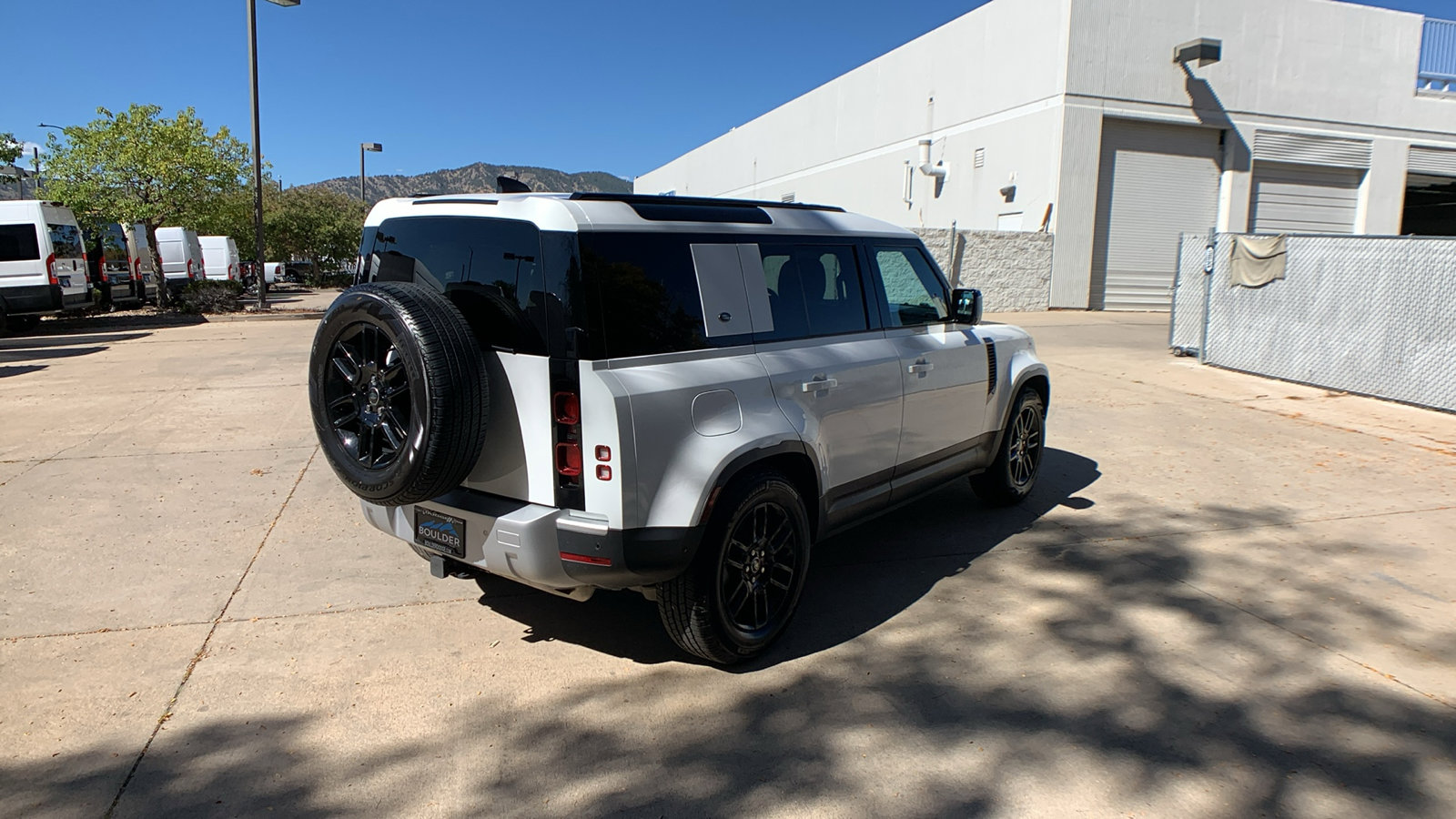 Used 2024 Land Rover Defender 110 S image 5