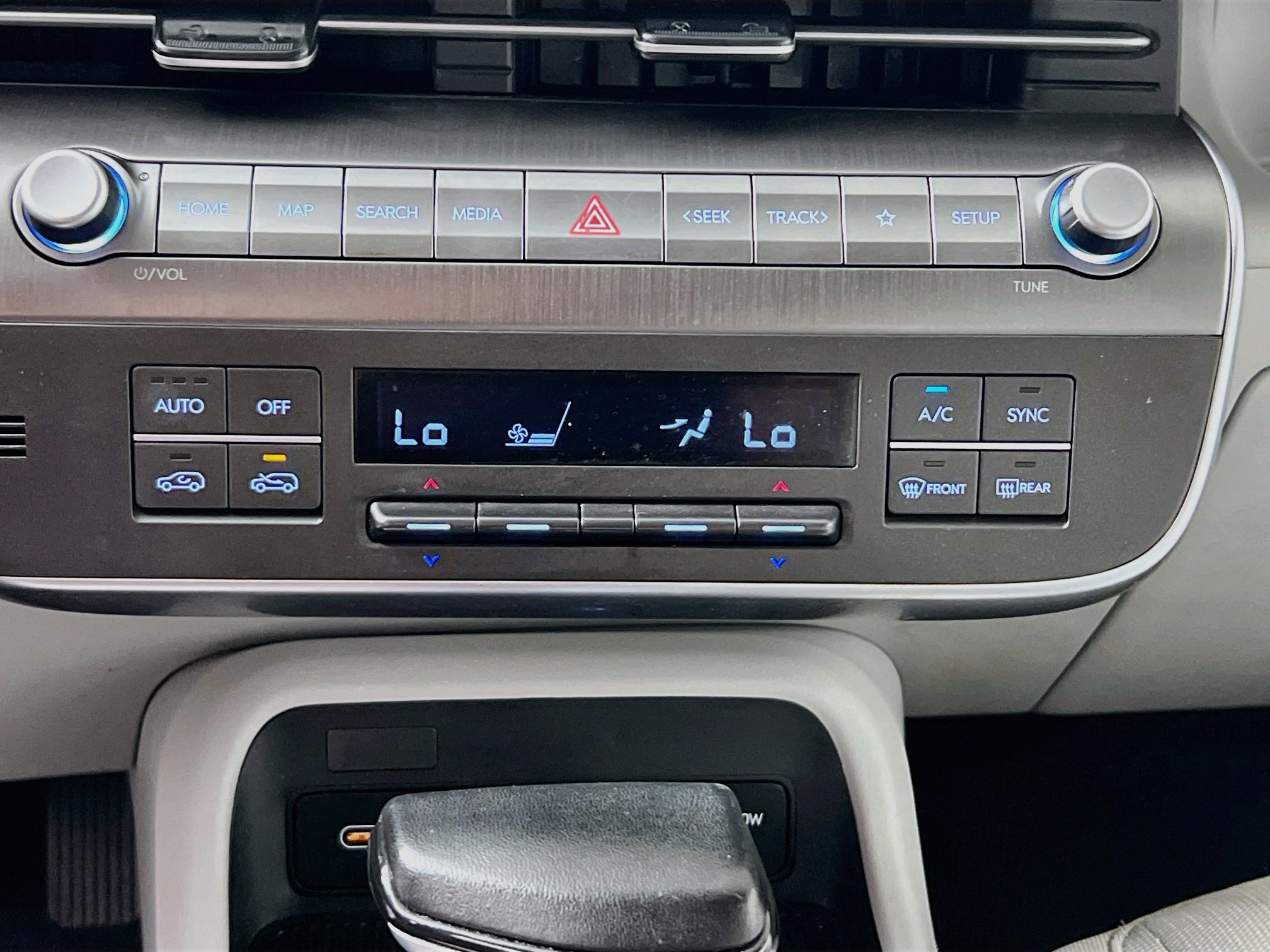 Used 2025 Hyundai Kona SEL FWD image 26