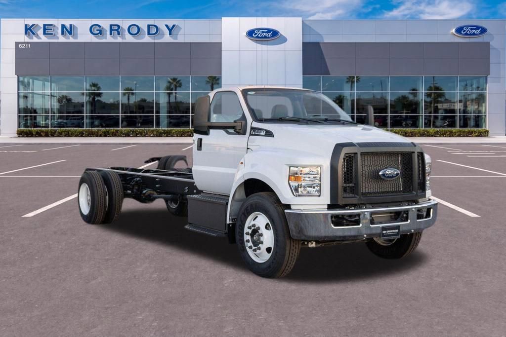 New 2025 Ford F650 2WD Regular Cab Super Duty image 1