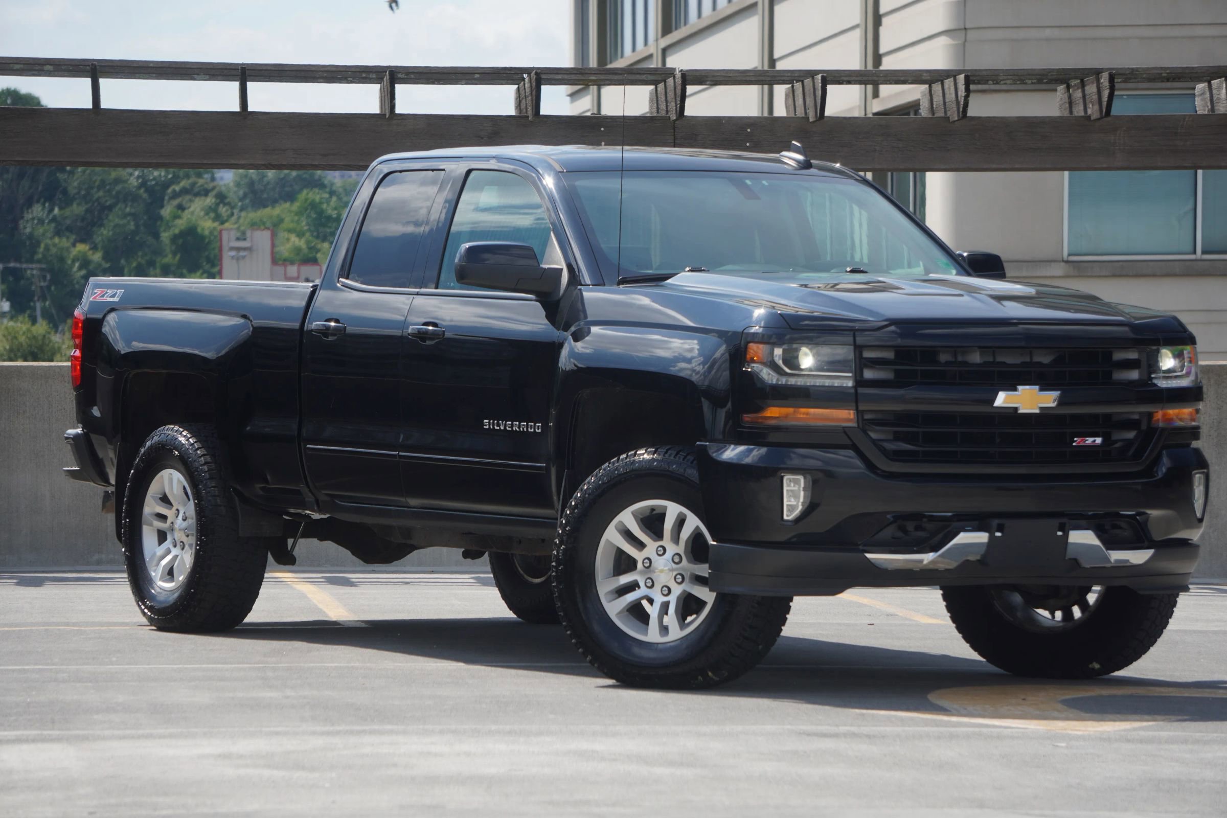 Used 2016 Chevrolet Silverado 1500 LT w/ All Star Edition image 34