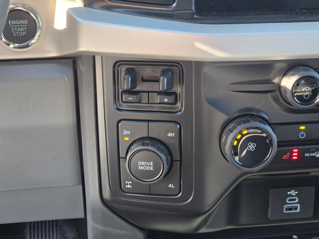 New 2026 Ford F350 XLT w/ XLT Premium Package image 23