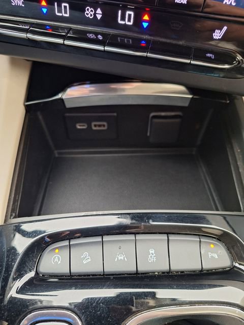 Used 2023 Buick Envision Preferred image 19