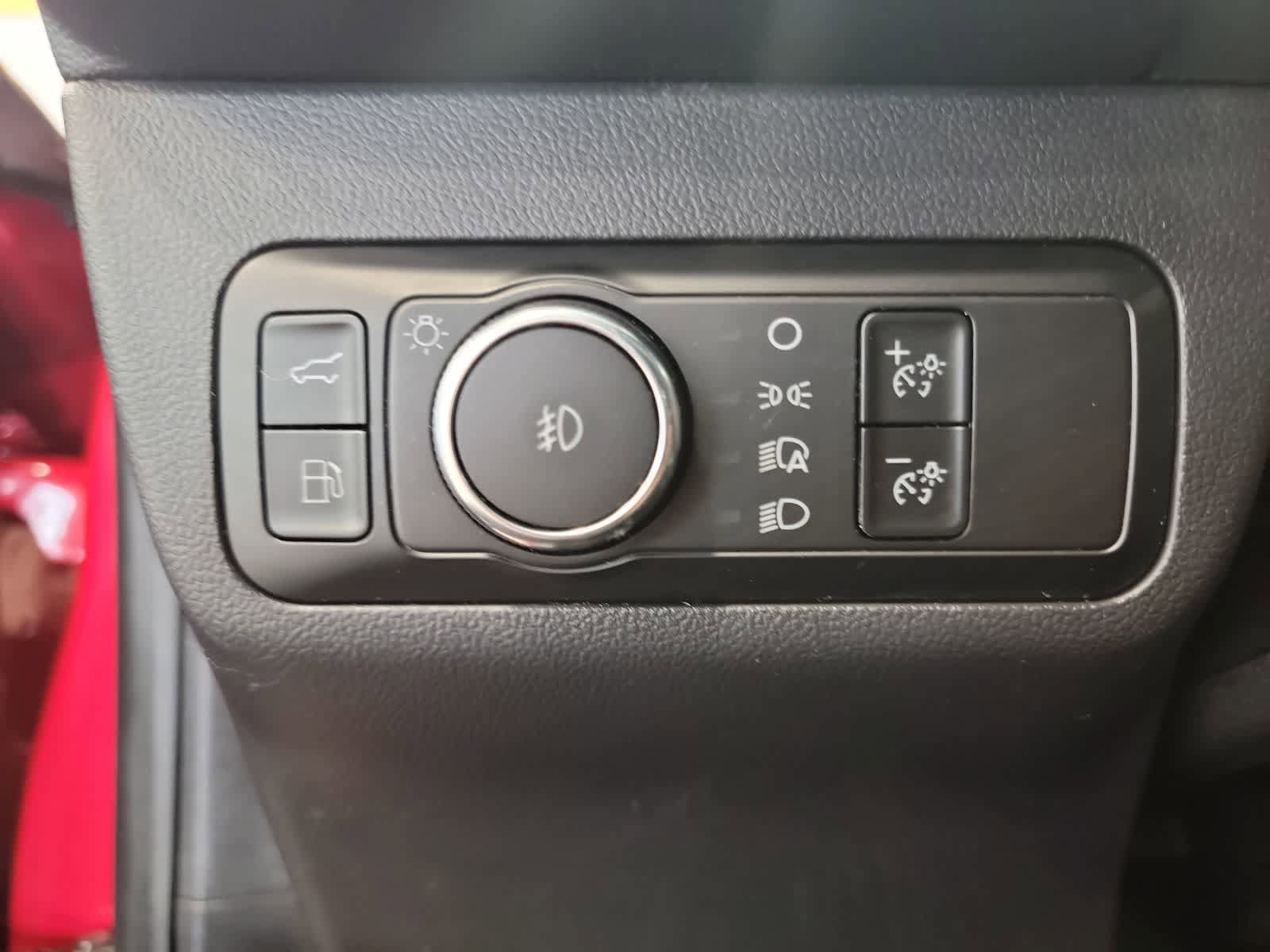Used 2025 Ford Escape SE FWD image 18
