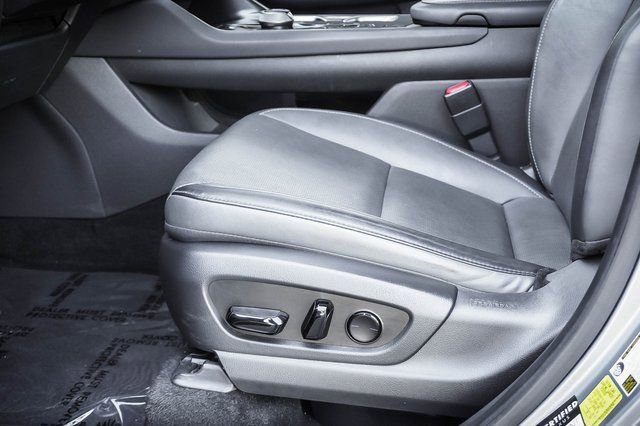 Certified 2023 Lexus RZ 450e Premium w/ Accessory Package (Z1) image 11