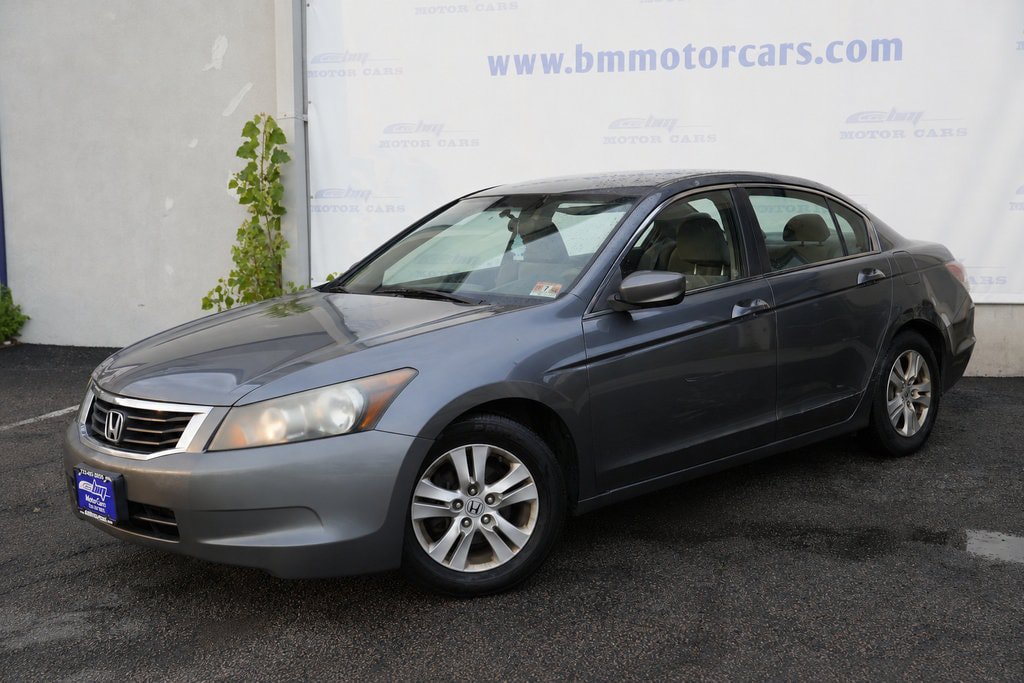 Used 2010 Honda Accord LX-P image 2
