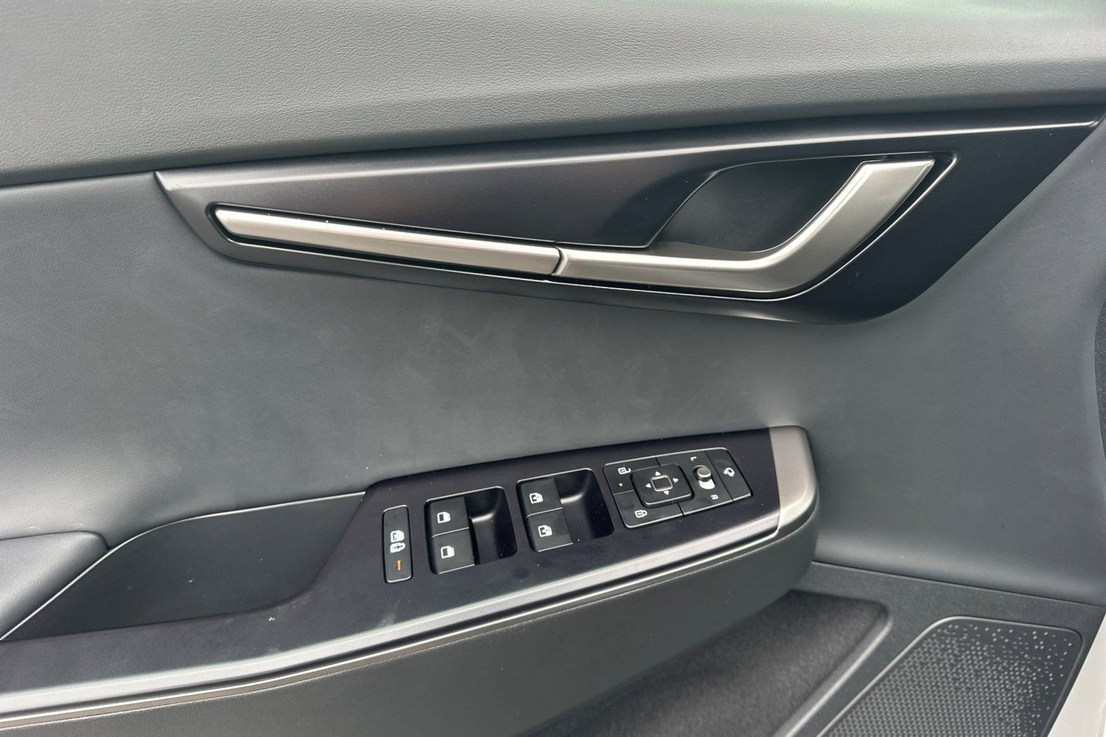 New 2025 Kia EV6 Light AWD/4WD image 11