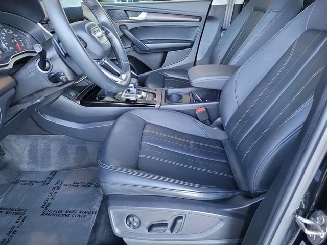 Used 2023 Audi Q5 2.0T Premium w/ Convenience Package AWD/4WD image 17