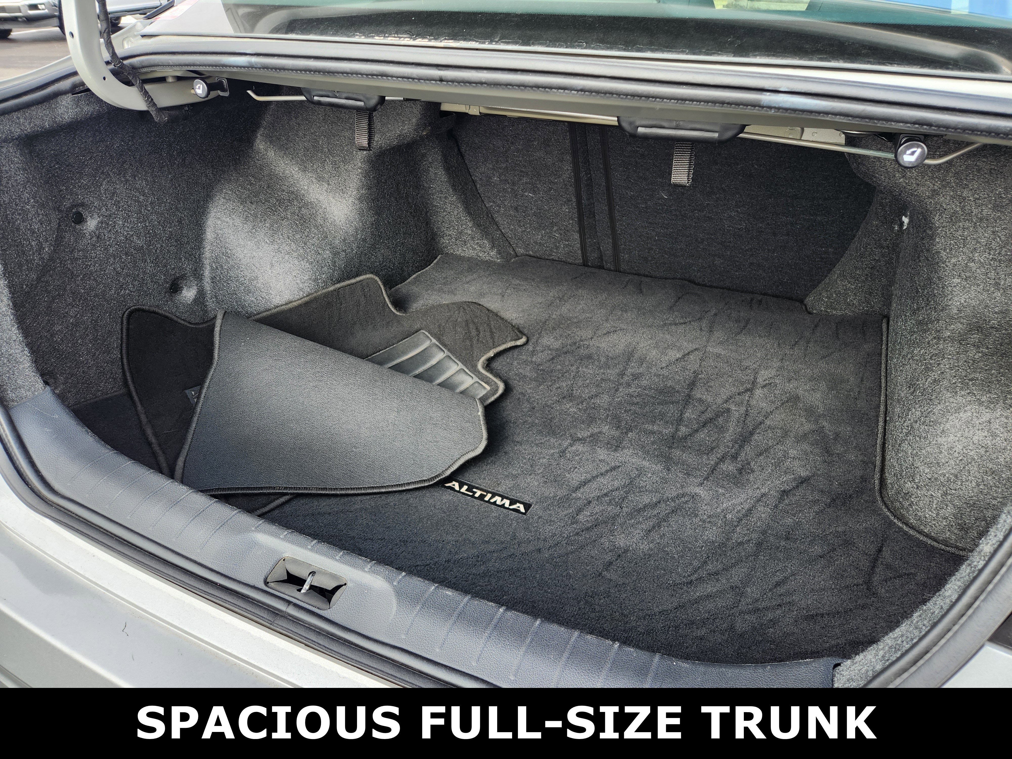 Used 2023 Nissan Altima 2.5 SV image 9