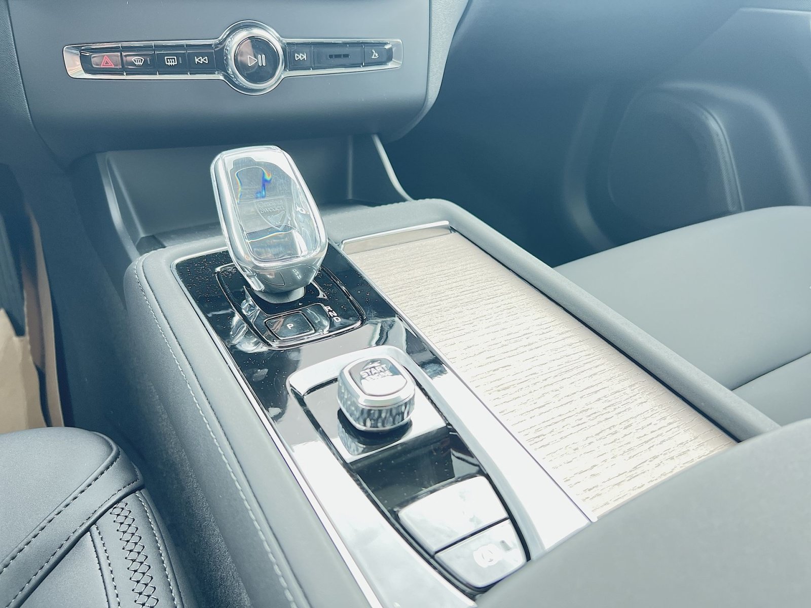 New 2026 Volvo XC90 B6 Plus AWD/4WD image 30
