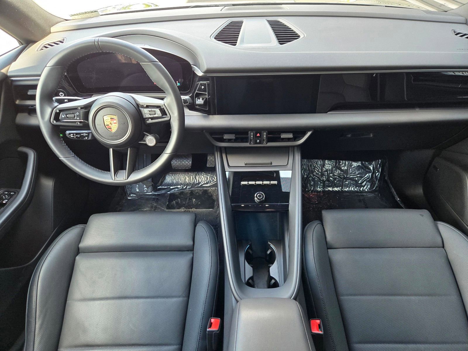 Certified 2025 Porsche Macan 4 Electric AWD/4WD image 15