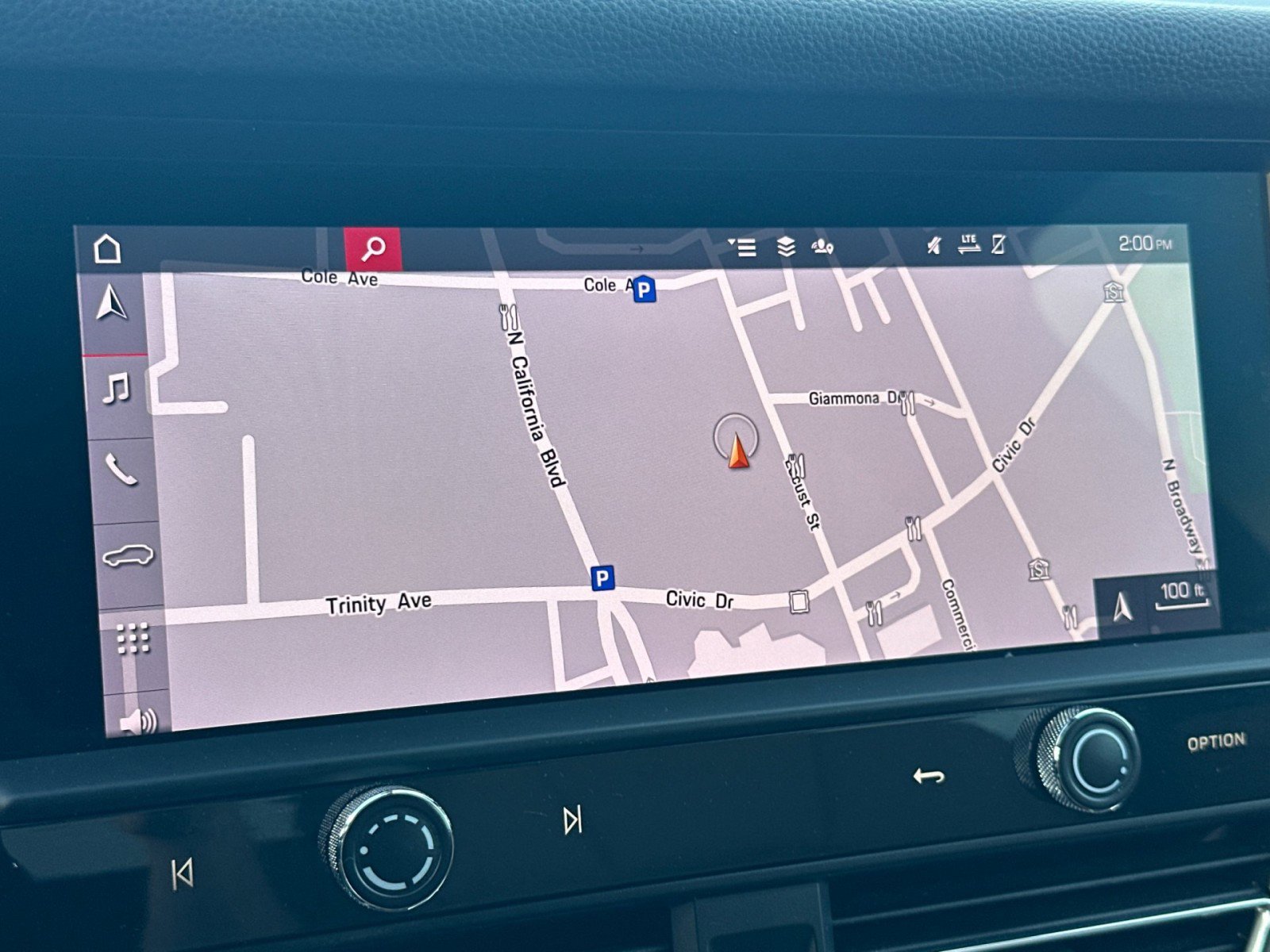 Certified 2023 Porsche Macan w/ Premium Package Plus image 19