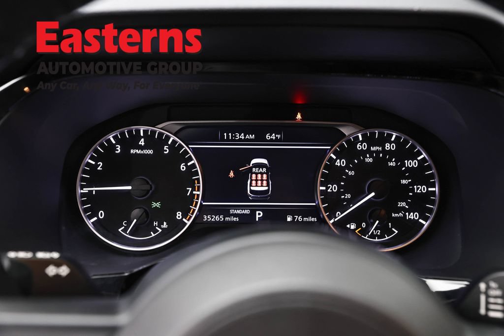 Used 2025 Nissan Pathfinder SV FWD image 18
