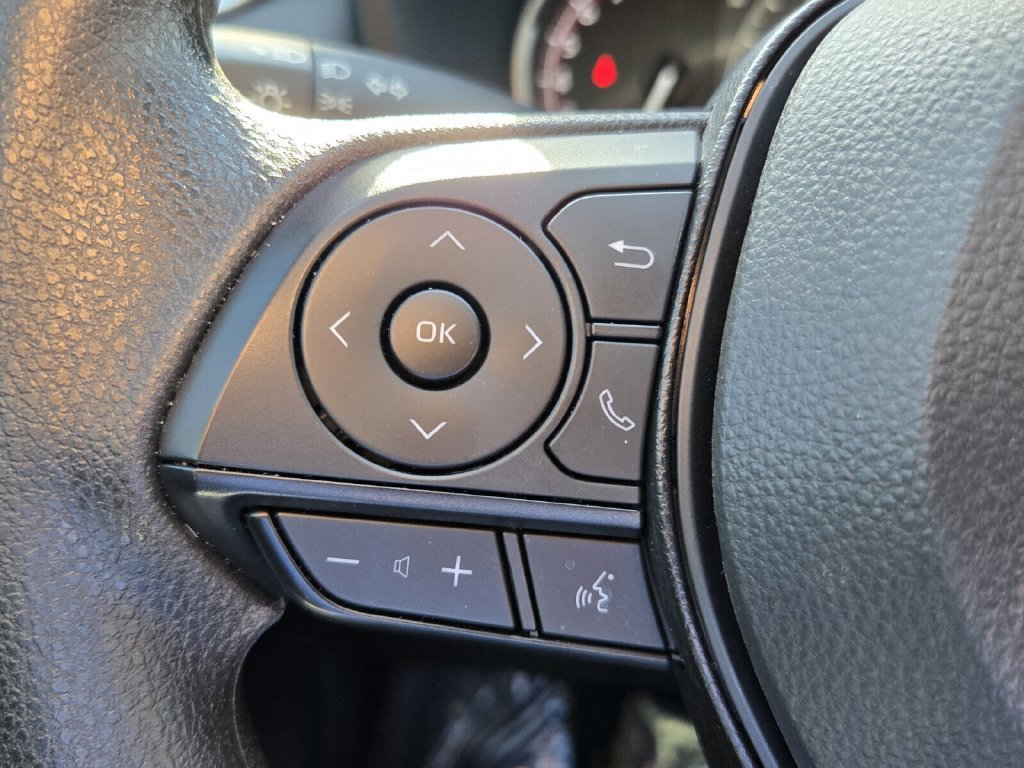Used 2025 Toyota RAV4 XLE w/ Convenience Package FWD image 24