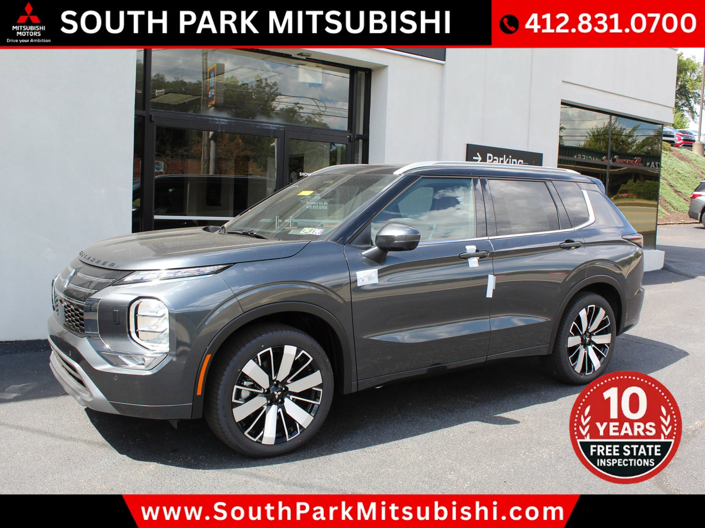 New 2025 Mitsubishi Outlander SEL image 2