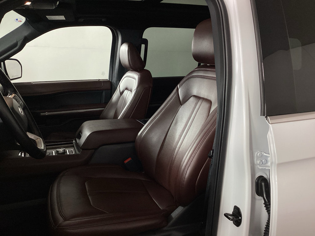 Used 2024 Ford Expedition Limited image 17