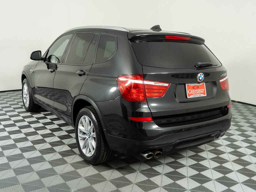 Used 2017 BMW X3 xDrive28i AWD/4WD image 4