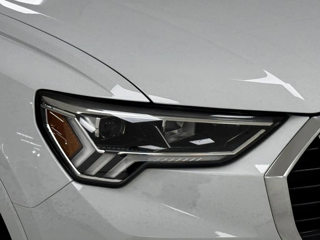 Used 2020 Audi Q3 2.0T Premium Plus w/ Premium Plus Package image 34