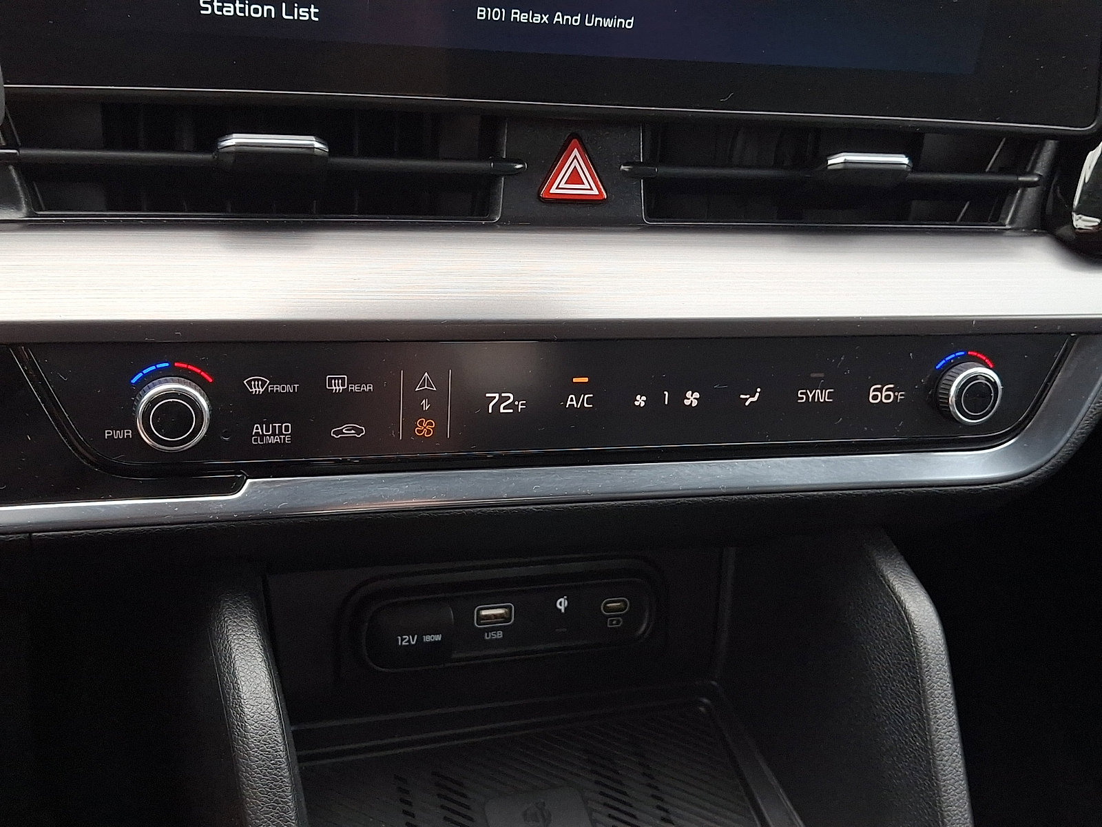 Certified 2023 Kia Sportage EX FWD image 14