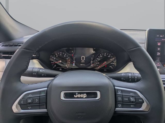 Used 2025 Jeep Compass Limited AWD/4WD image 29