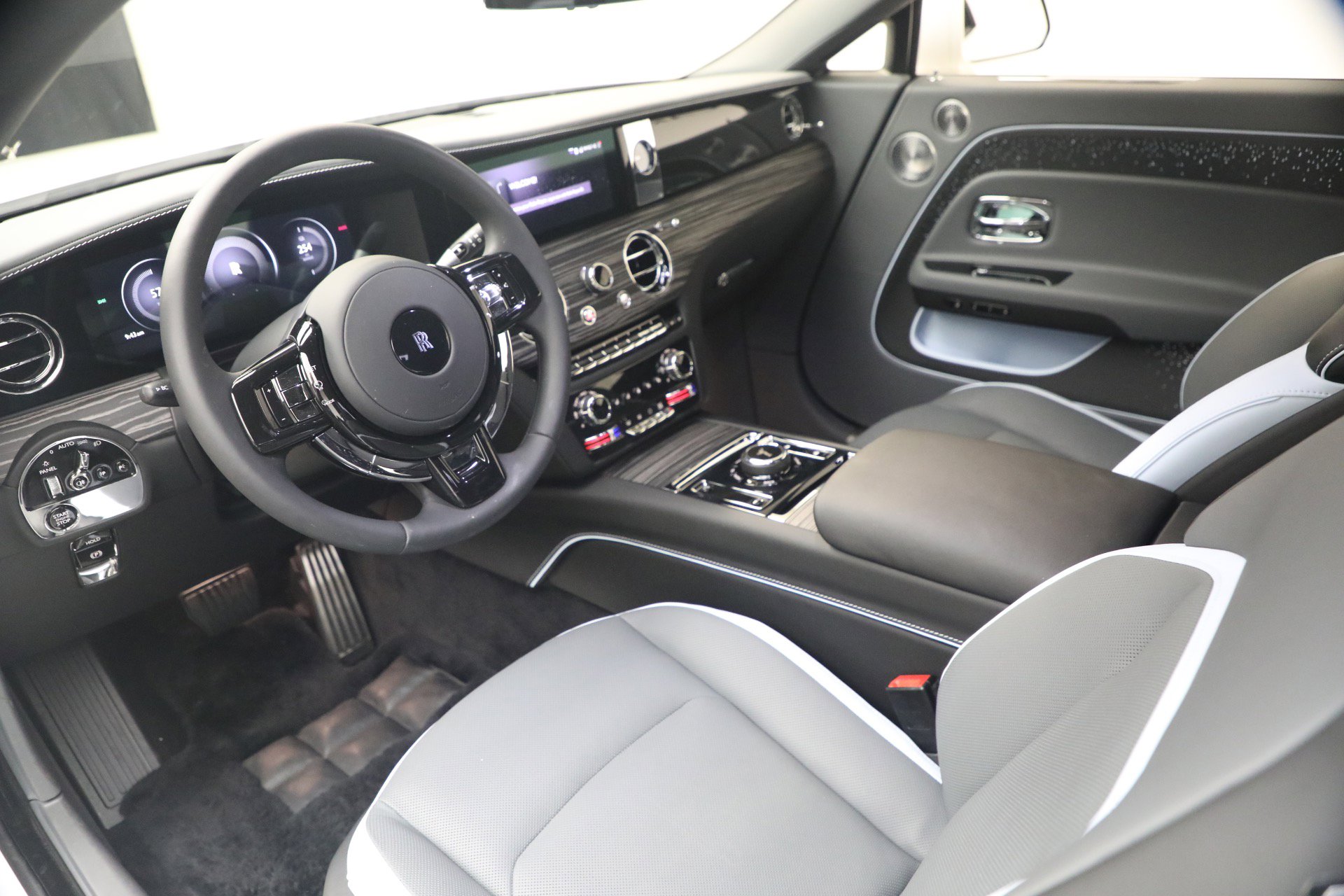 Certified 2026 Rolls-Royce Spectre AWD/4WD image 15