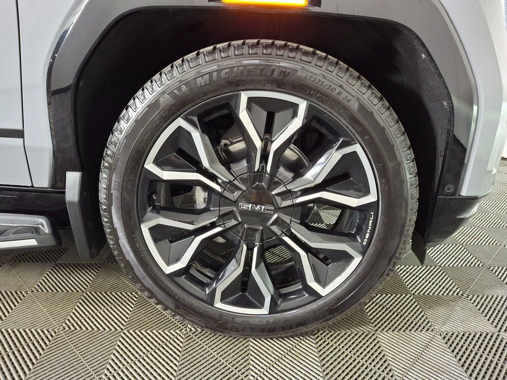 Used 2025 GMC Sierra EV Denali image 33