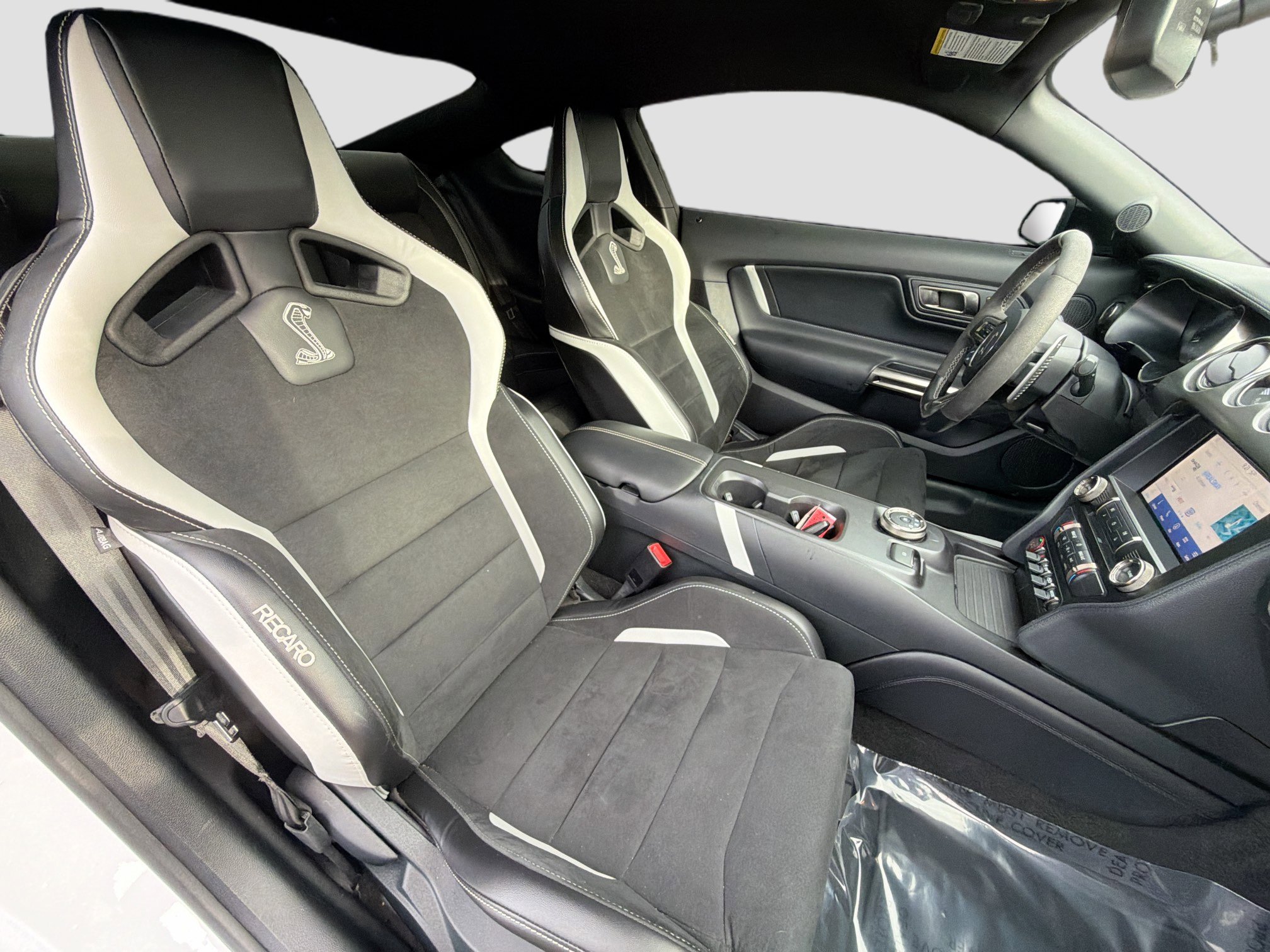 Used 2022 Ford Mustang Shelby GT500 w/ Technology Package image 14