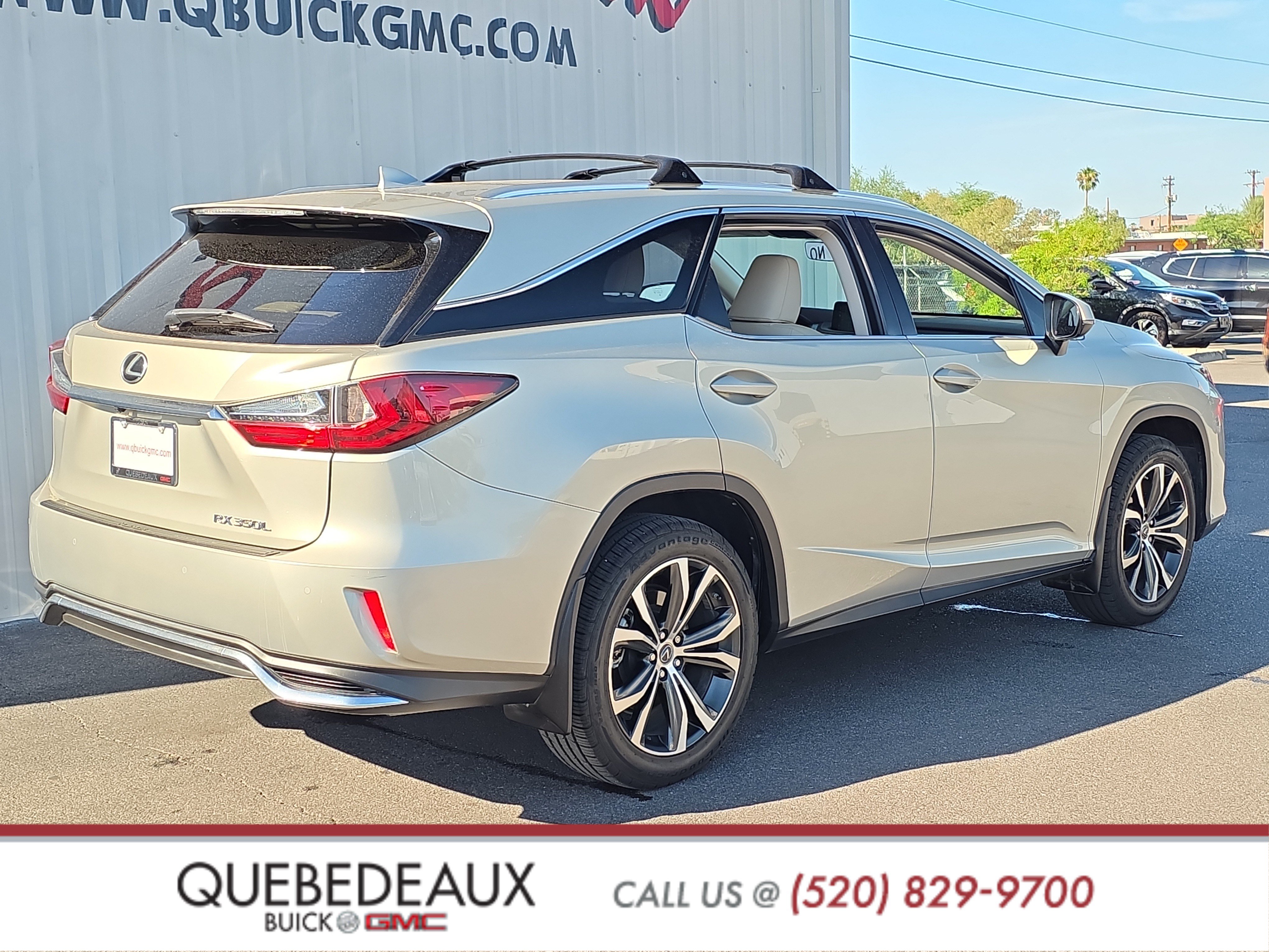 Used 2020 Lexus RX 350L Premium w/ Premium Package AWD/4WD image 9