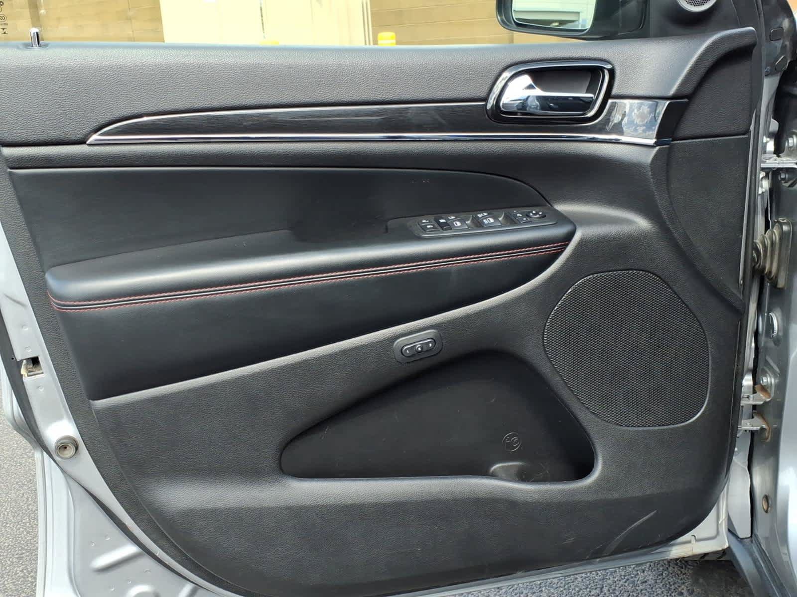 Used 2020 Jeep Grand Cherokee Trailhawk AWD/4WD image 22