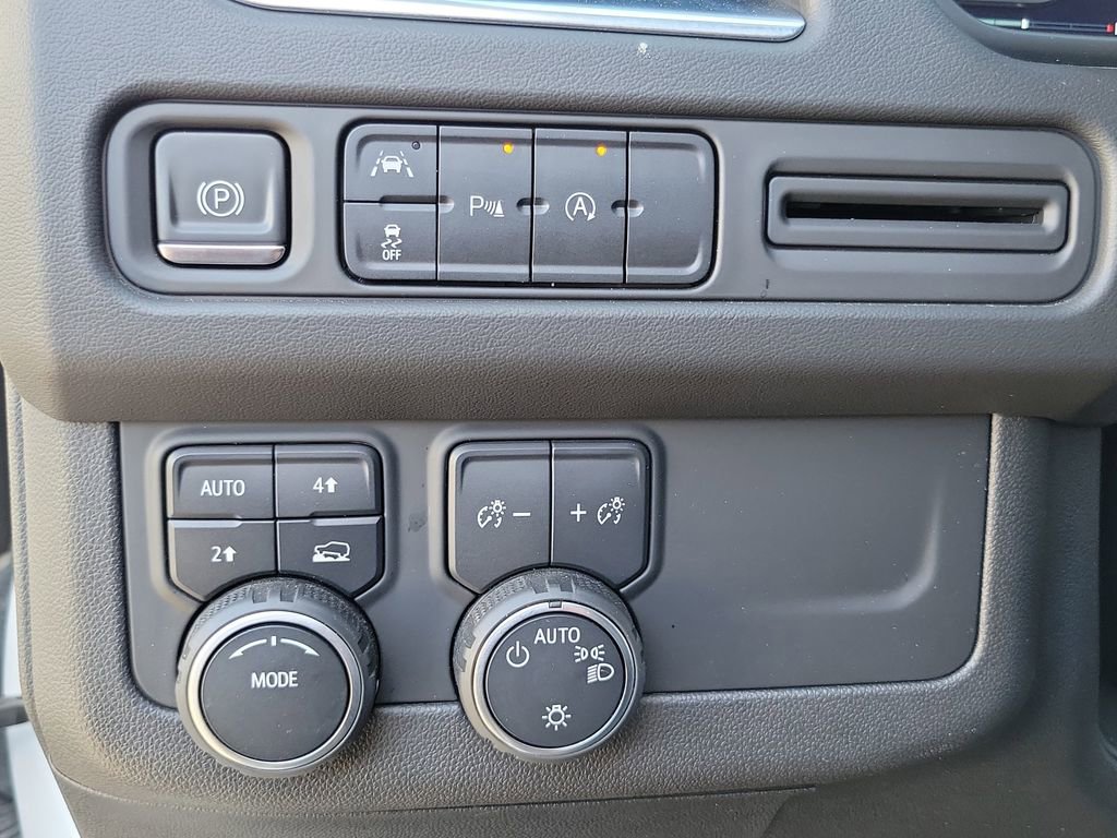 Used 2023 Chevrolet Tahoe LT AWD/4WD image 18