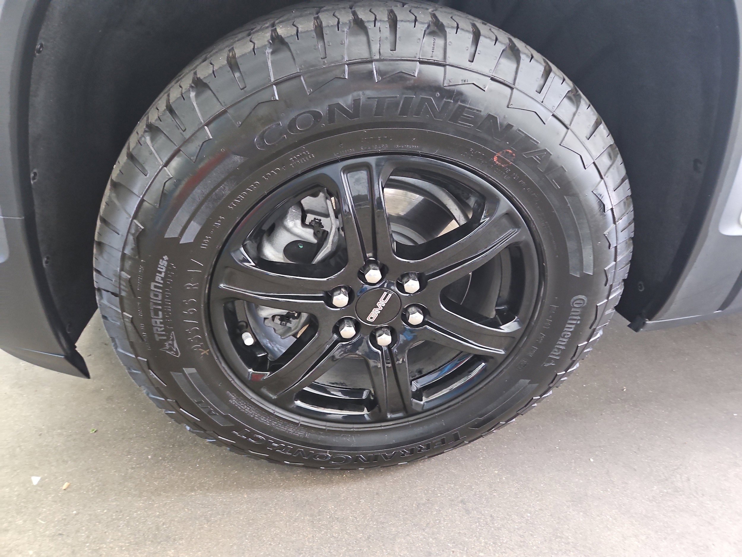 Used 2023 GMC Acadia AT4 w/ Technology Package image 23