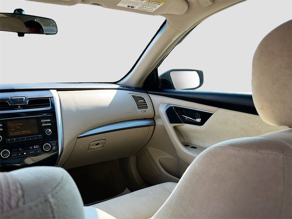 Used 2013 Nissan Altima 2.5 SV image 21