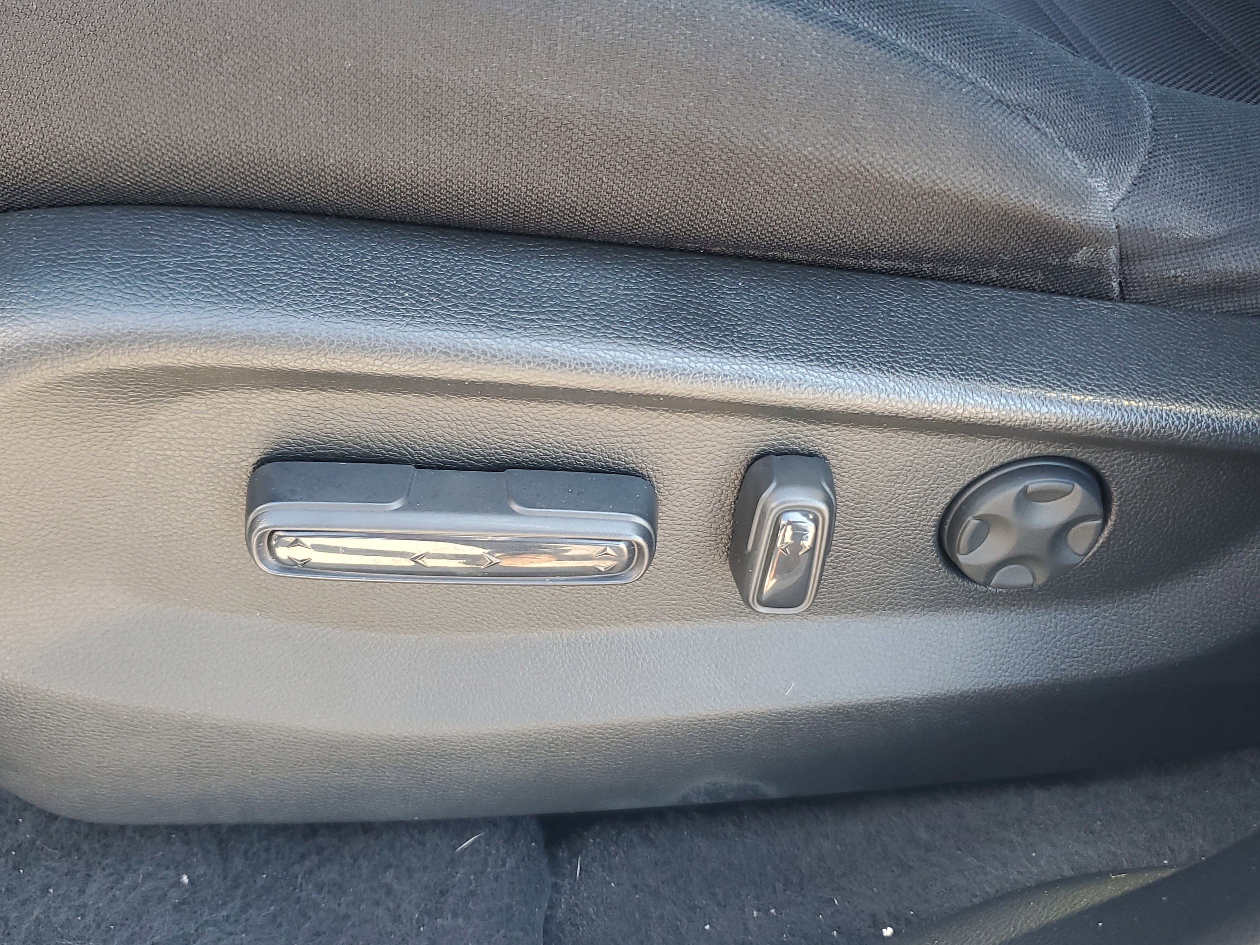 Used 2022 Honda CR-V EX image 12