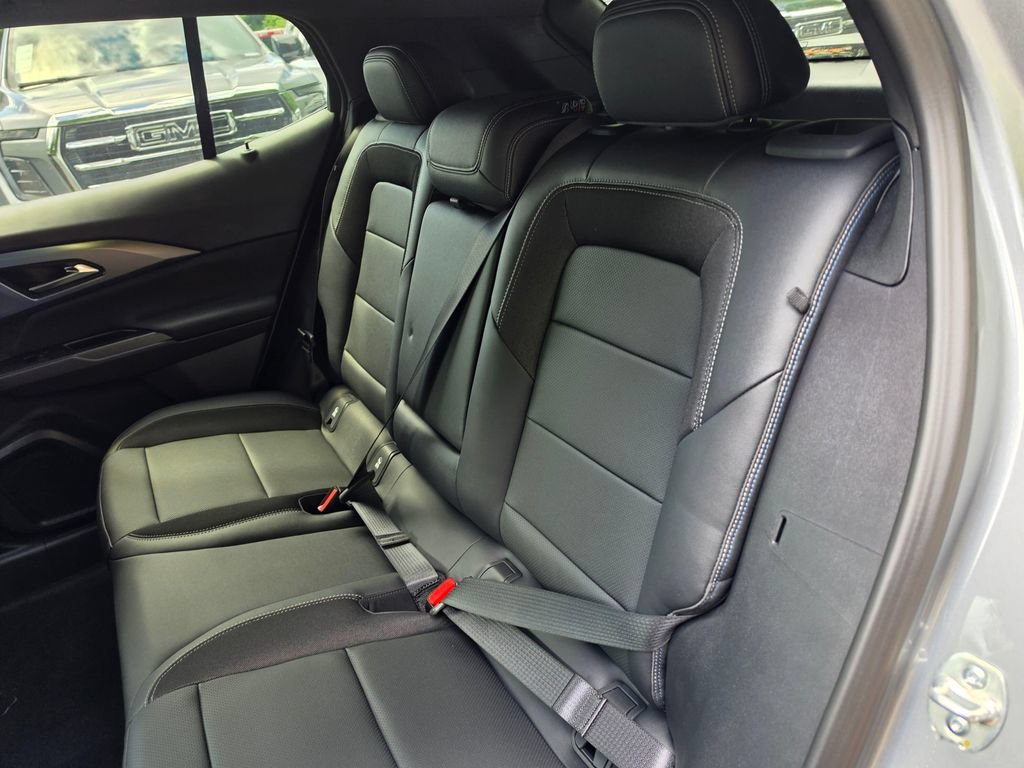 New 2026 Chevrolet Equinox EV LT AWD/4WD image 16