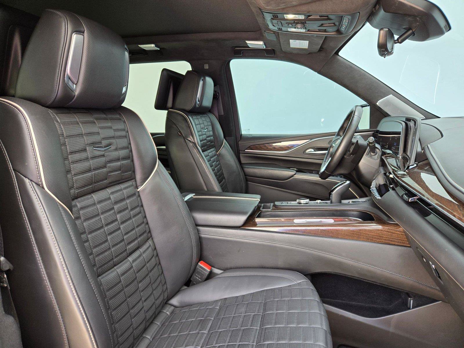 Used 2023 Cadillac Escalade Sport Platinum AWD/4WD image 29
