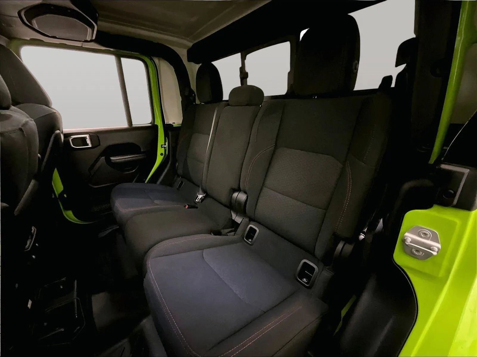 Used 2021 Jeep Gladiator Rubicon w/ Dual Top Group AWD/4WD image 25