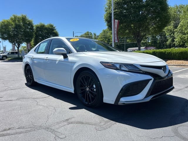 Used 2024 Toyota Camry XSE FWD image 4