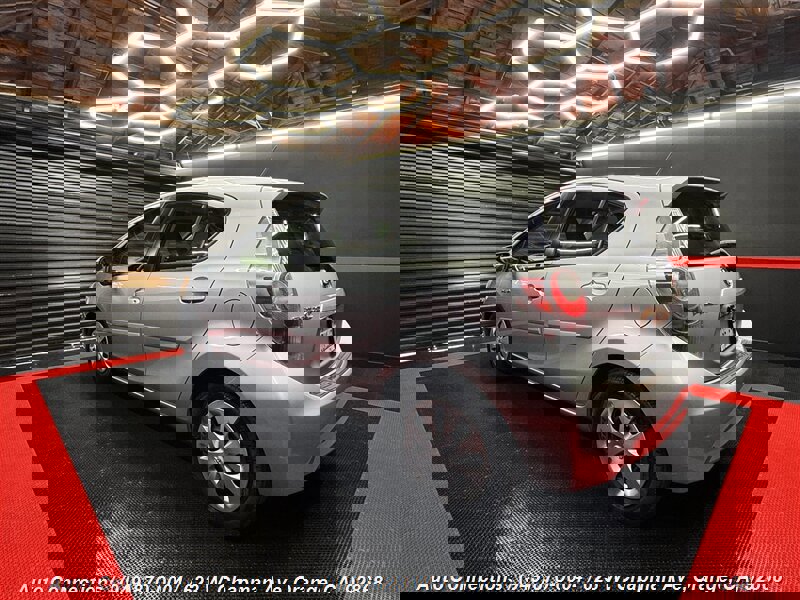 Used 2013 Toyota Prius C Two image 4