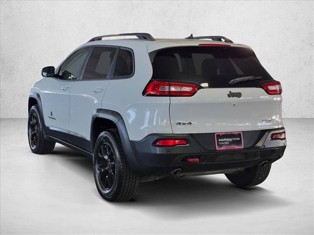 Used 2017 Jeep Cherokee Trailhawk w/ Comfort/Convenience Group AWD/4WD image 8