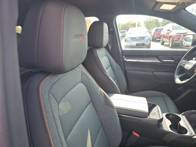 New 2026 GMC Terrain AT4 w/ LPO, Floor Liner Package image 27