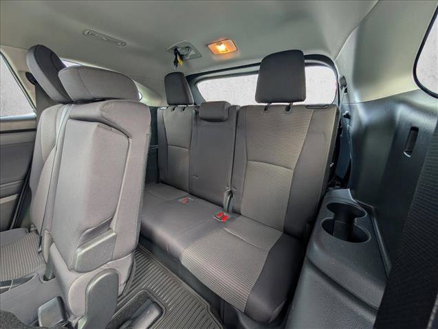 Used 2023 Toyota Highlander LE image 26