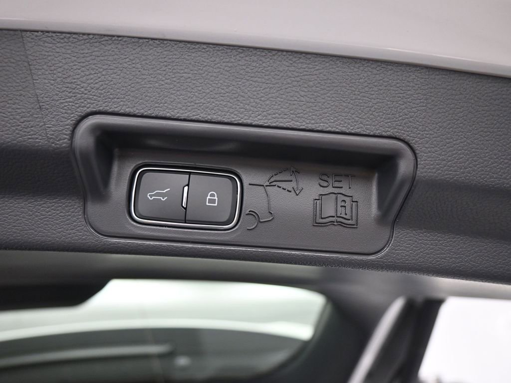 New 2025 Ford Explorer ST-Line w/ Premium Package image 27