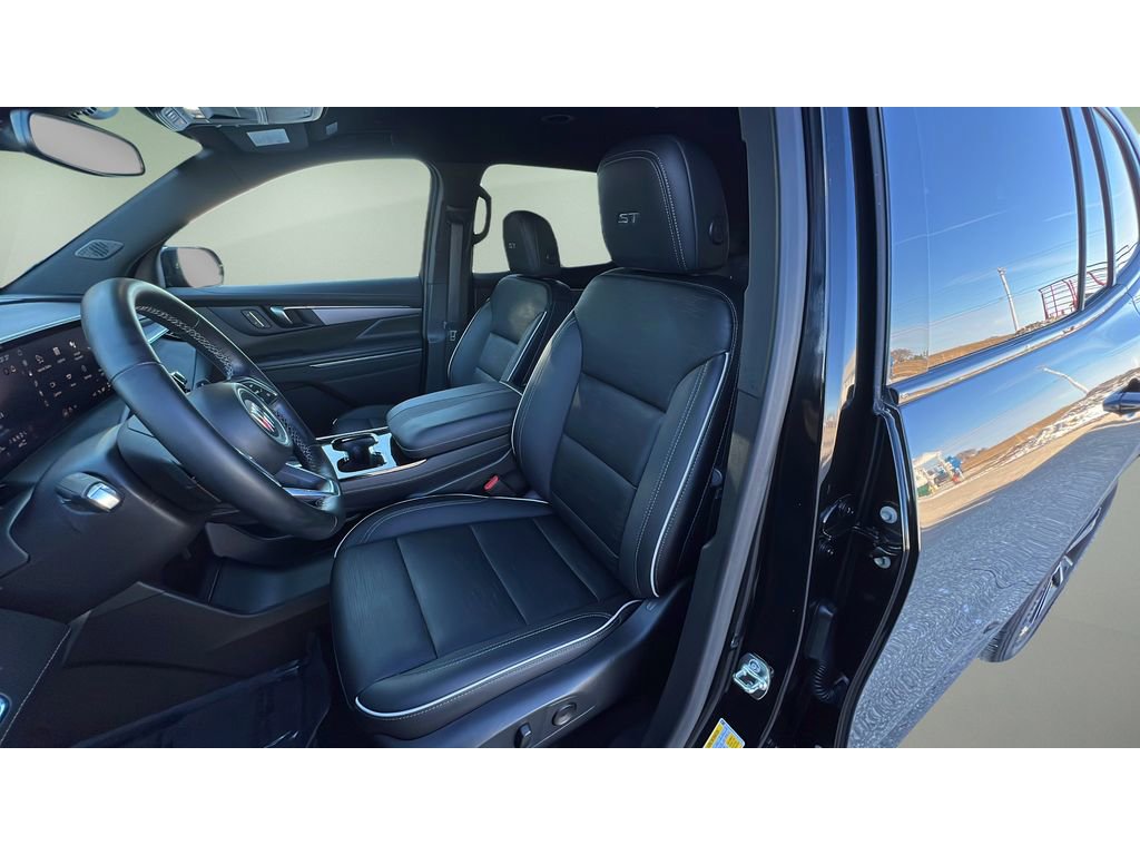 Certified 2025 Buick Enclave Sport Touring image 24