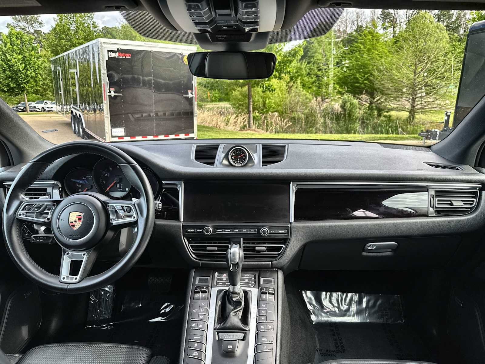 Used 2020 Porsche Macan image 20