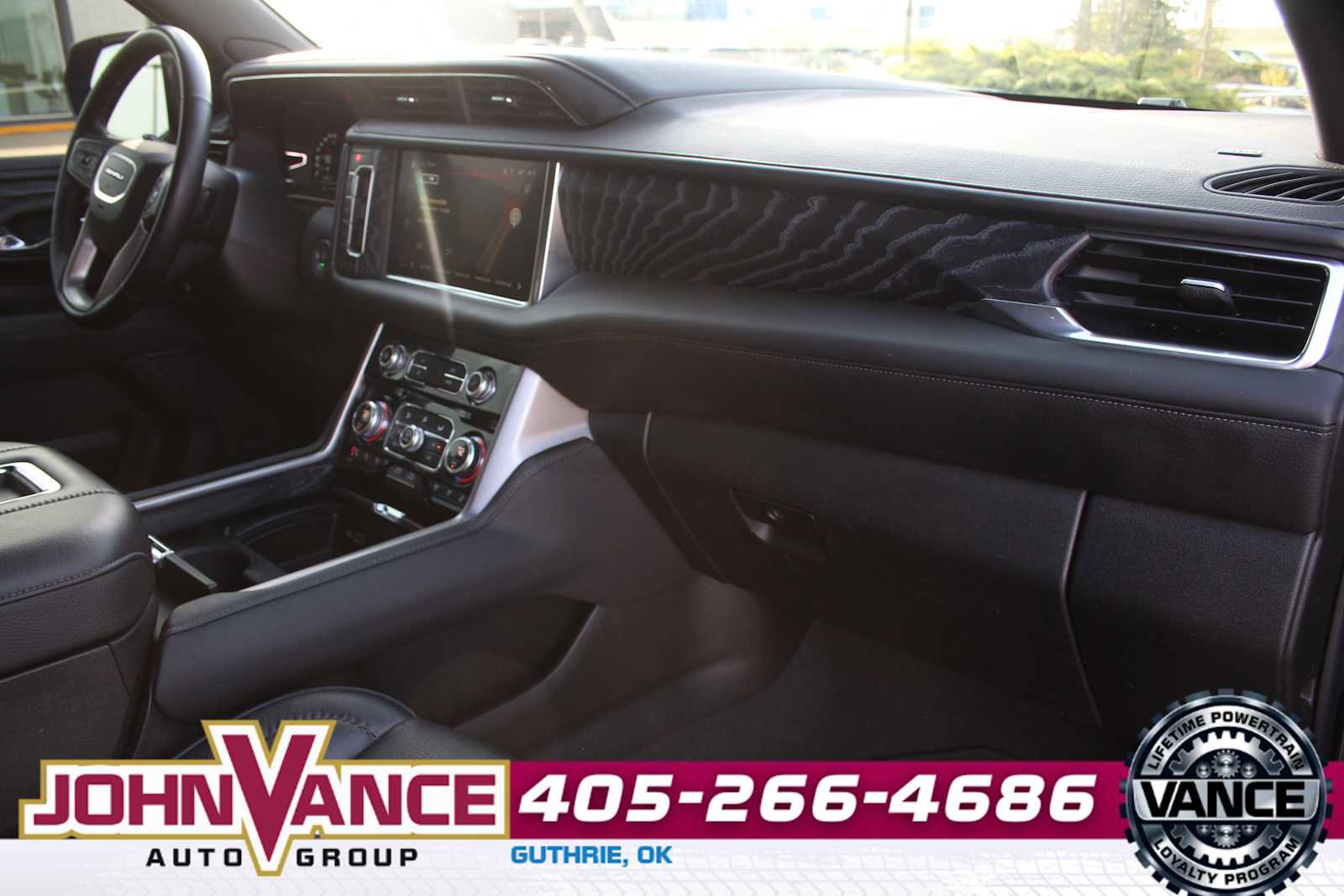 Used 2023 GMC Yukon Denali w/ Max Trailering Package AWD/4WD image 17