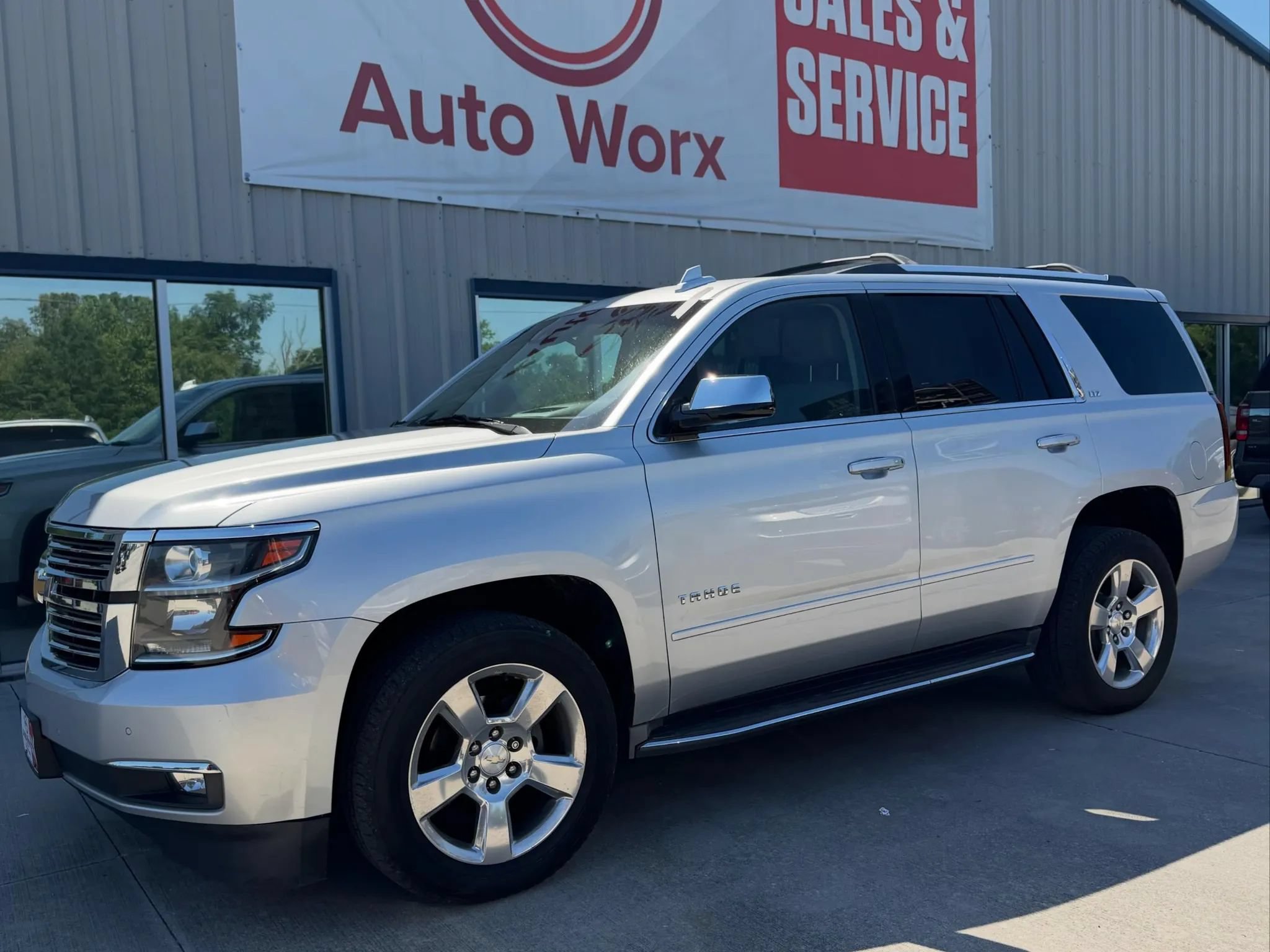 Used 2016 Chevrolet Tahoe LTZ AWD/4WD image 2