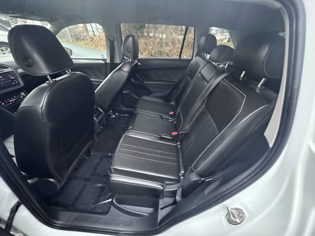 Used 2024 Volkswagen Tiguan SE image 14