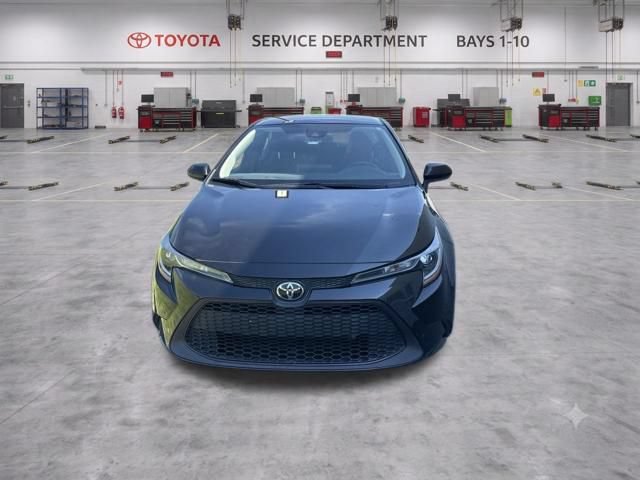 Used 2021 Toyota Corolla LE FWD image 4