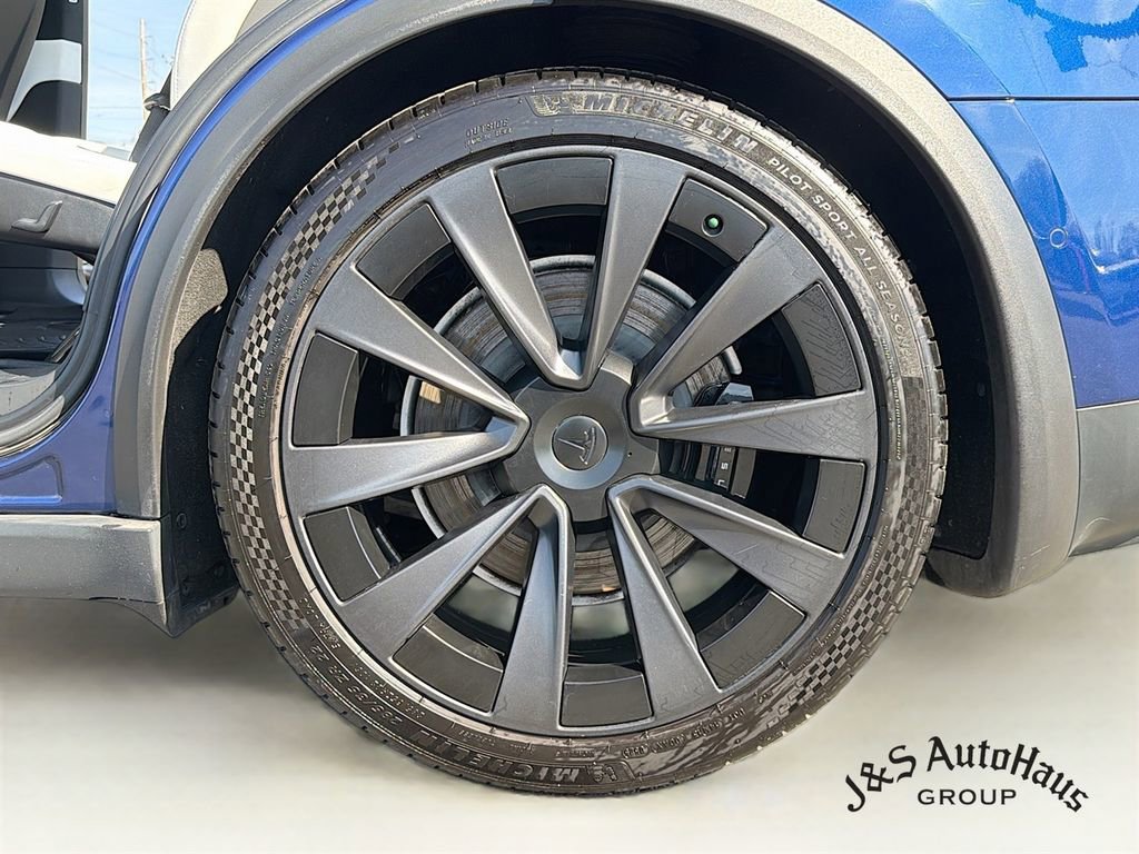 Used 2022 Tesla Model X Plaid image 39