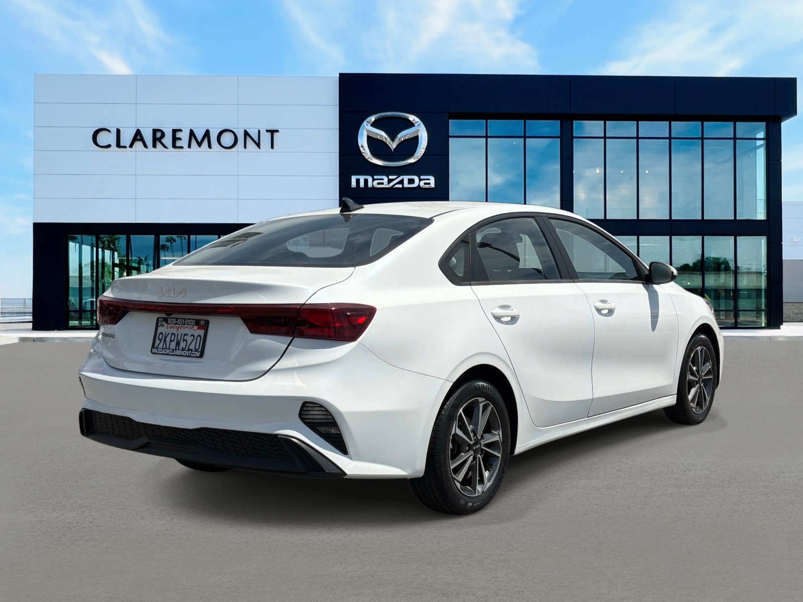 Used 2023 Kia Forte LXS FWD image 5