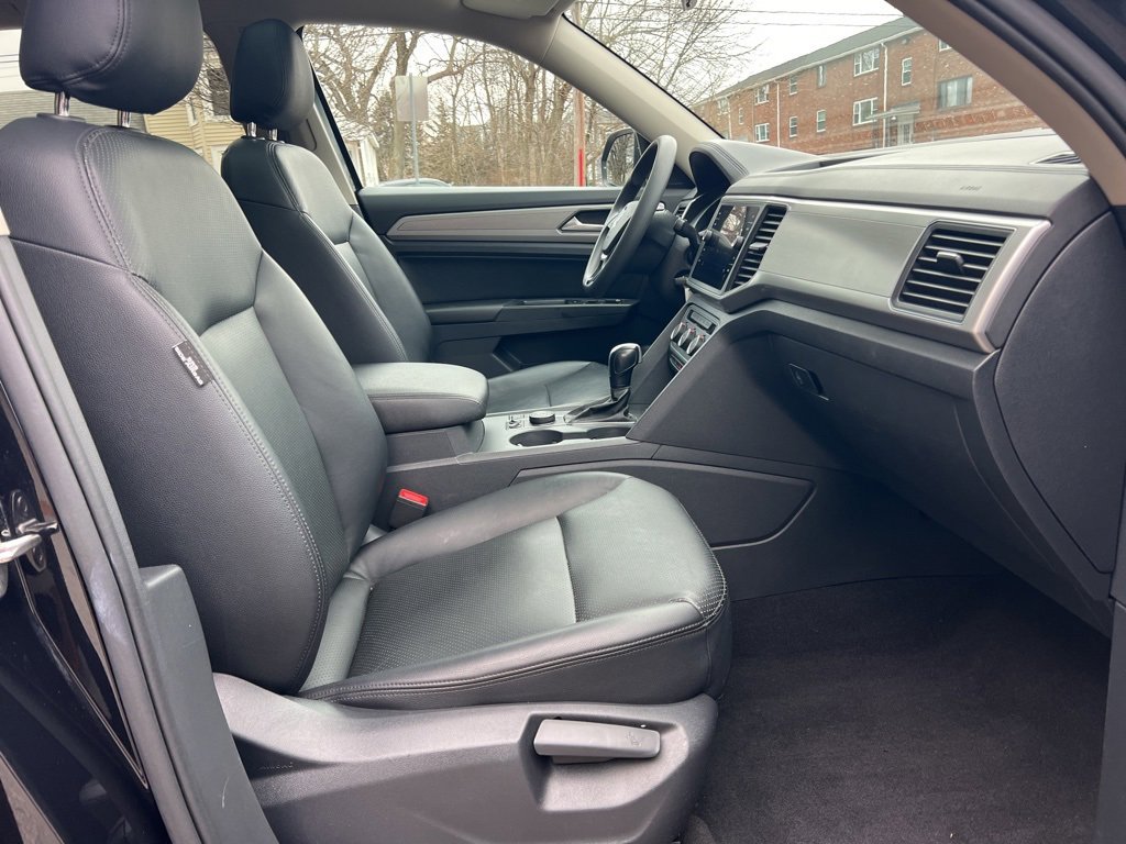 Used 2018 Volkswagen Atlas Launch Edition image 24